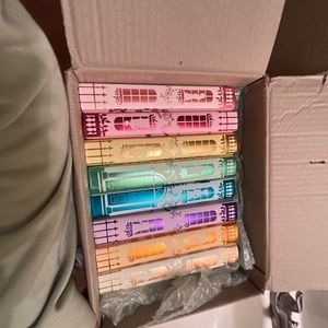 Illumicrate Bridgerton full series hardback exclusive set